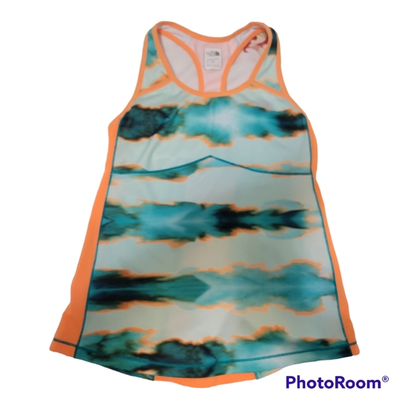 The North Face Athletic Top. Medium. - Picture 2 of 8